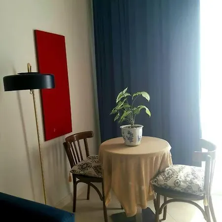 Cosy For Vacation At Odeon דירה